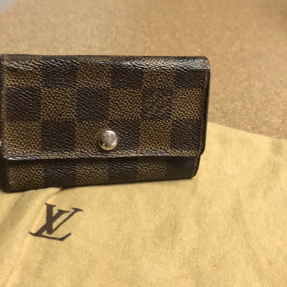 Louis Vuitton Key Case - Picture 1 of 8